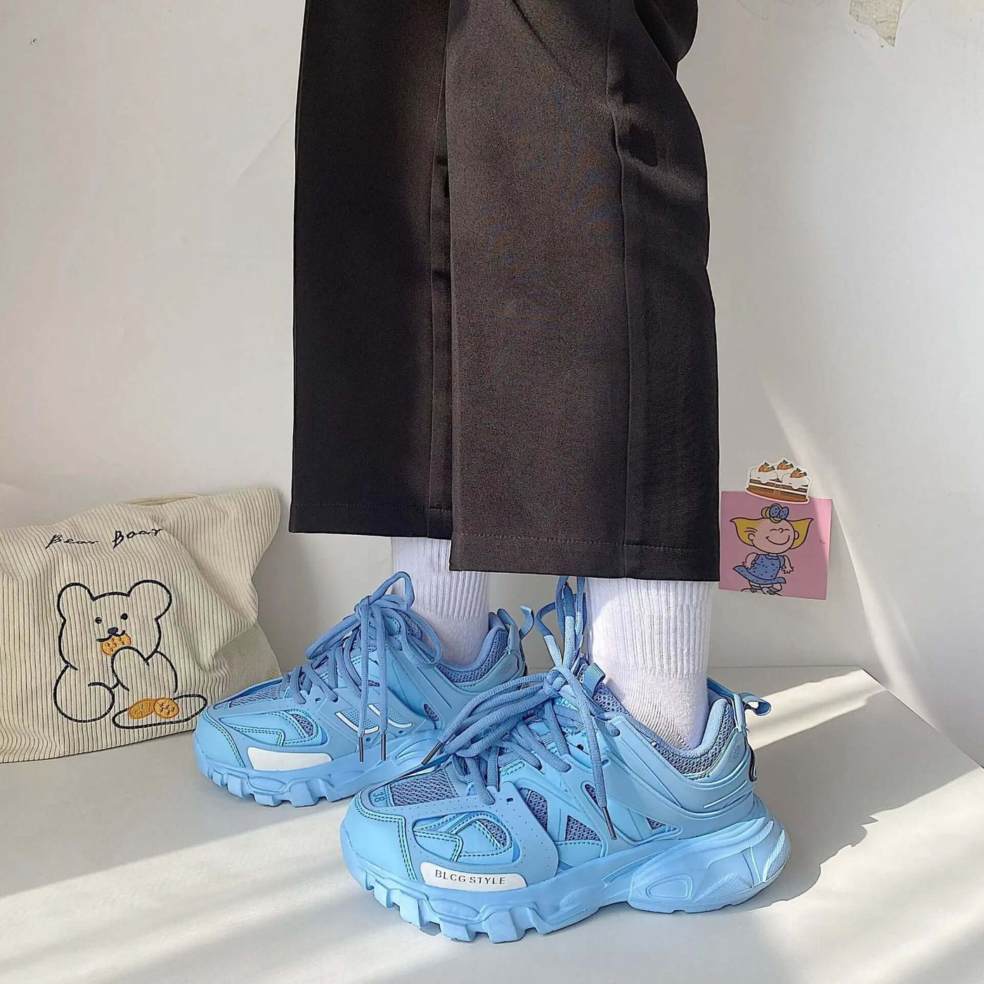 Women’s Casual Versatile Retro Couple Sneakers